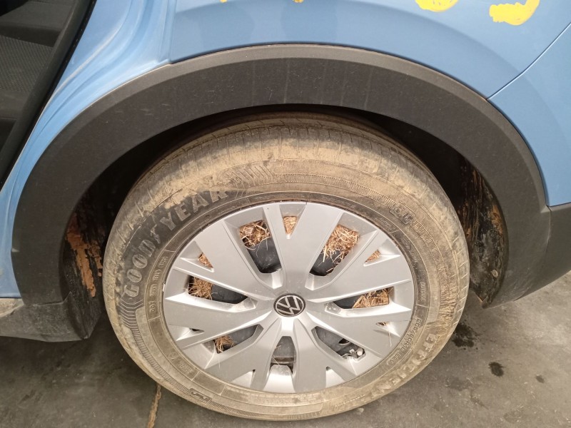 Recambio de aletin trasero izquierdo para volkswagen t-cross (c11, d31) 1.0 tsi referencia OEM IAM   