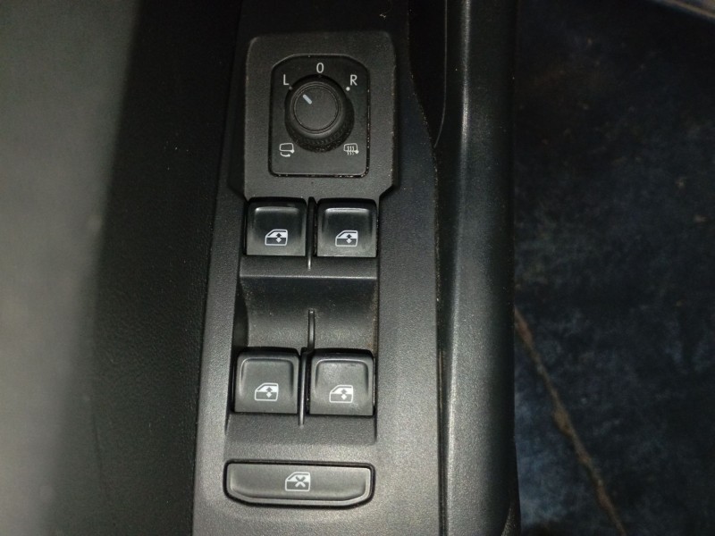 Recambio de mando elevalunas delantero izquierdo para volkswagen t-cross (c11, d31) 1.0 tsi referencia OEM IAM   