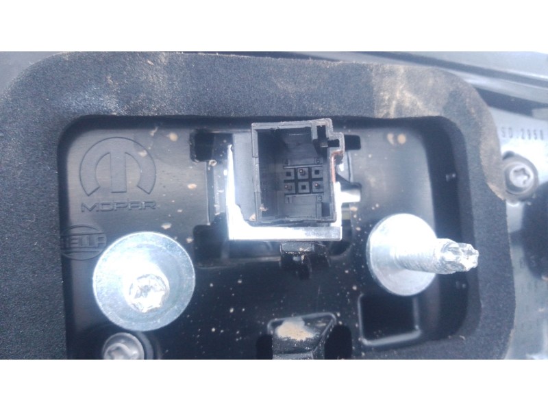 Recambio de piloto trasero derecho porton para peugeot 2008 ii (ud_, us_, uy_, uj_, ur_, uc_) 1.2 puretech 130 referencia OEM IA