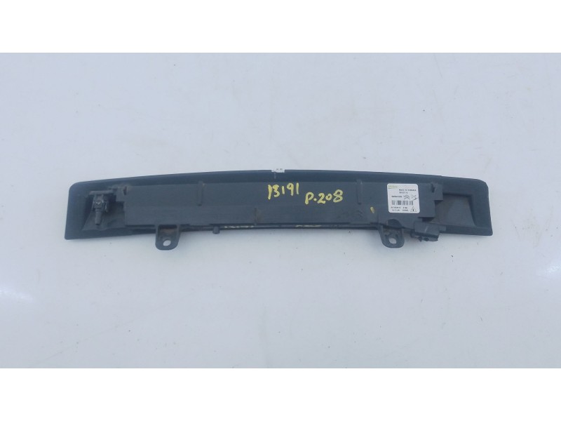 Recambio de luz central de freno para peugeot 208 ii (ub_, up_, uw_, uj_) 1.2 puretech 100 referencia OEM IAM   