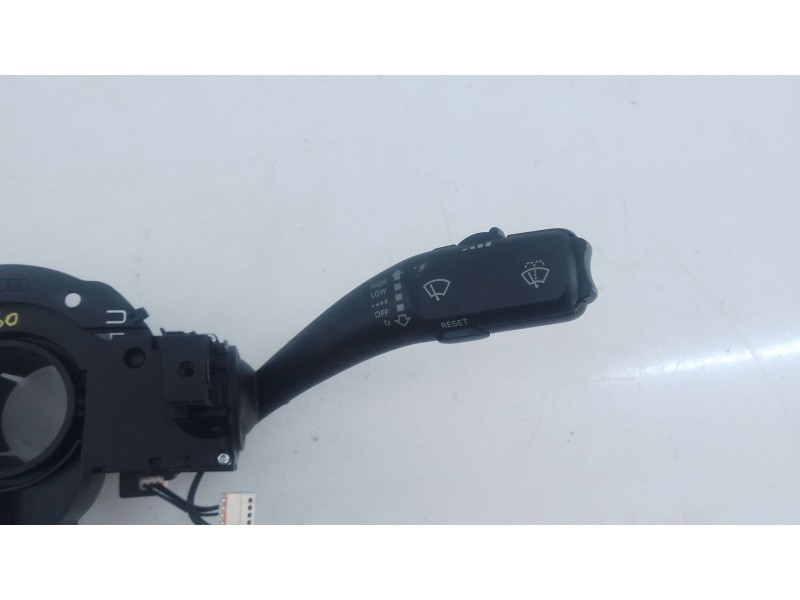 Recambio de mando intermitentes para audi a4 ber. (b8) básico referencia OEM IAM   