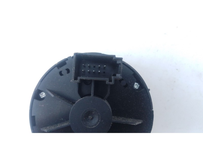 Recambio de mando luces para audi a6 avant (4f5) a6 4f5 quattro tdi referencia OEM IAM   