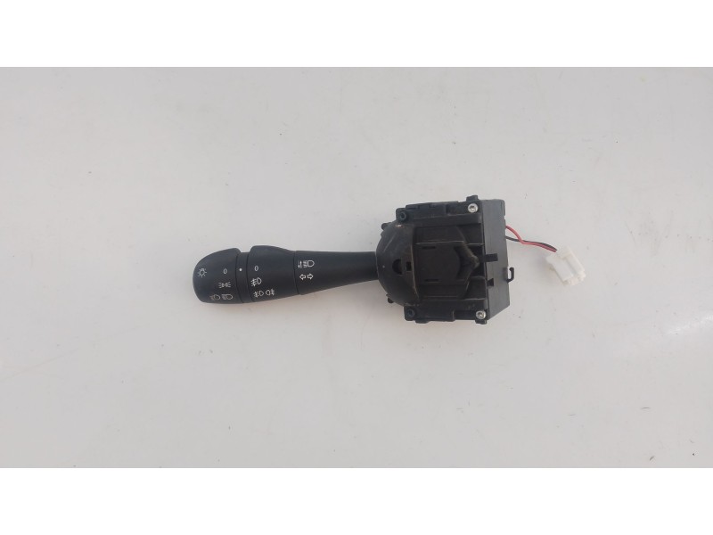 Recambio de mando intermitentes para dacia sandero stepway referencia OEM IAM   