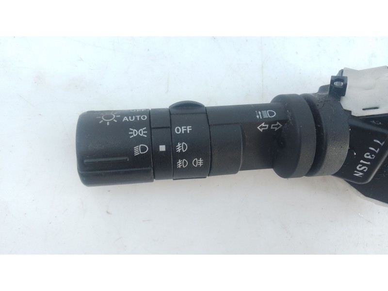 Recambio de mando intermitentes para nissan qashqai i (j10, nj10) 2.0 dci a las 4 ruedas referencia OEM IAM   
