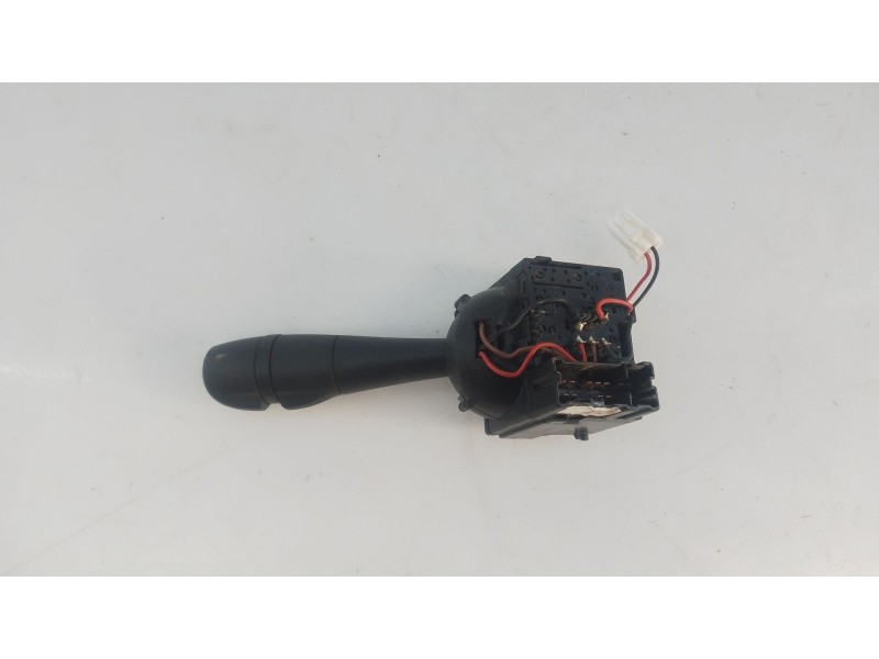 Recambio de mando intermitentes para dacia sandero stepway ambiance referencia OEM IAM   