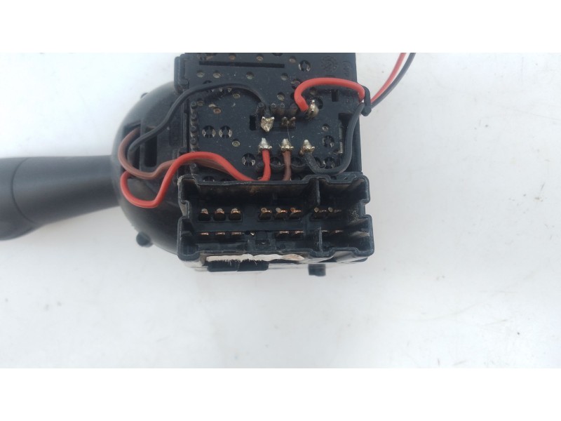 Recambio de mando intermitentes para dacia sandero stepway ambiance referencia OEM IAM   