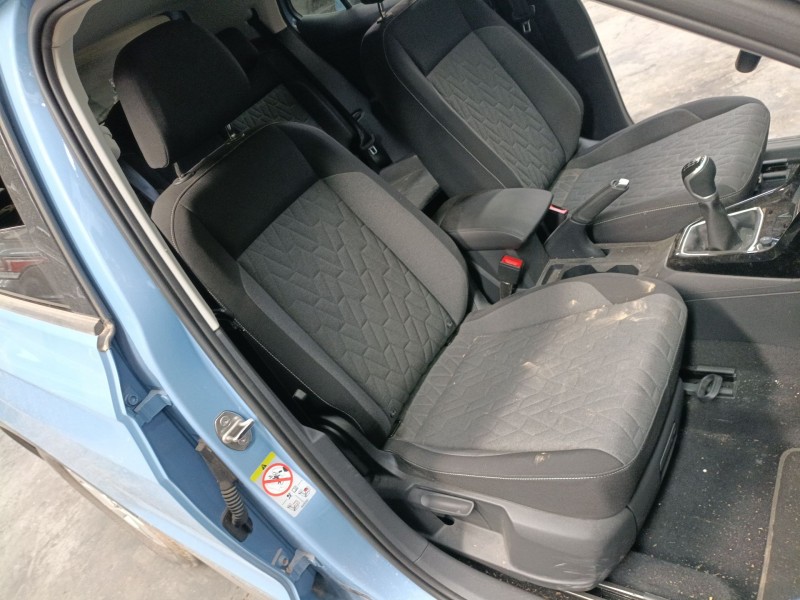 volkswagen t-cross (c11, d31) del año 2024