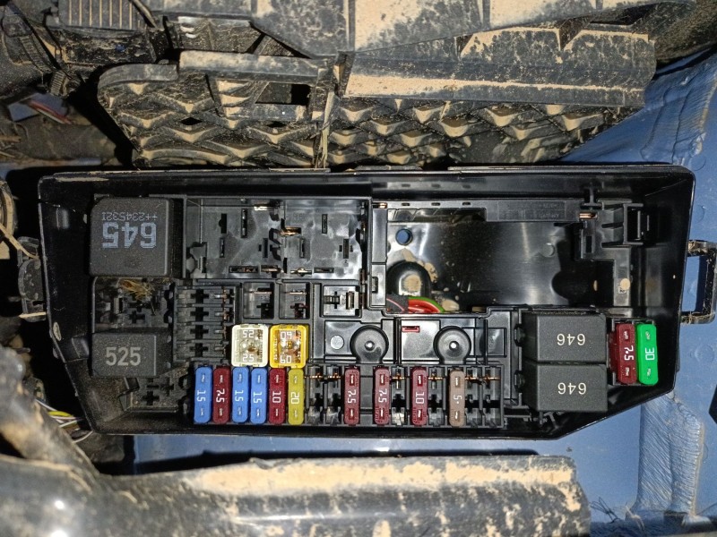 Recambio de caja reles / fusibles para volkswagen t-cross (c11, d31) 1.0 tsi referencia OEM IAM   