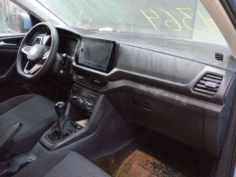 volkswagen t-cross (c11, d31) del año 2024