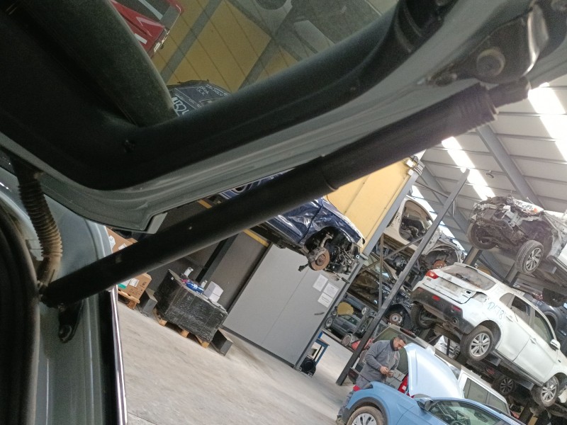 Recambio de amortiguador porton trasero derecho para audi q2 (gab, gag) 35 tfsi referencia OEM IAM 81A827851D06S  