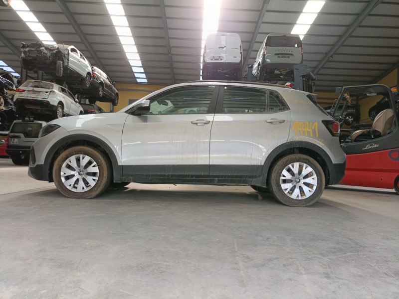 volkswagen t-cross (c11, d31) del año 2024