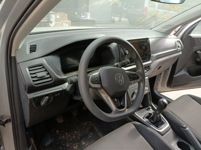 volkswagen t-cross (c11, d31) del año 2024