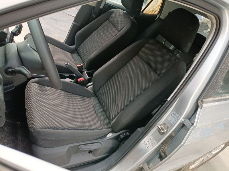 volkswagen t-cross (c11, d31) del año 2024