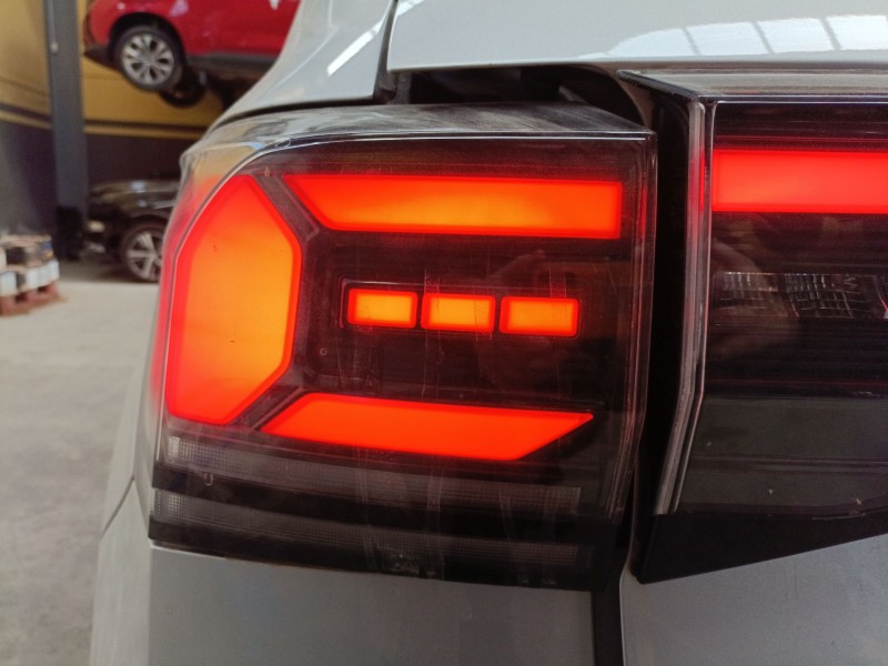 Recambio de piloto trasero izquierdo para volkswagen t-cross (c11, d31) 1.0 tsi referencia OEM IAM   