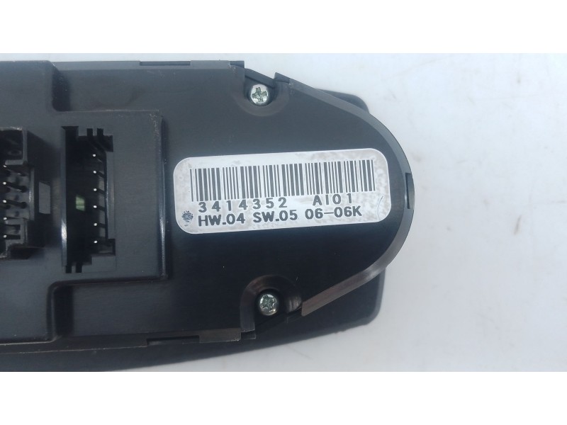 Recambio de mando elevalunas delantero izquierdo para bmw x3 (e83) 2.0 d referencia OEM IAM   