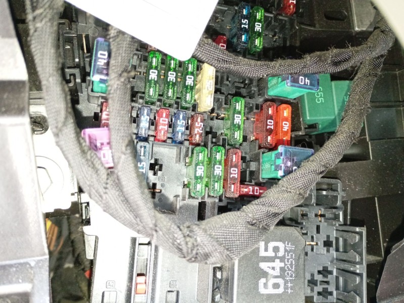 Recambio de caja reles / fusibles para volkswagen crafter furgoneta (sy_, sx_) 2.0 tdi referencia OEM IAM   