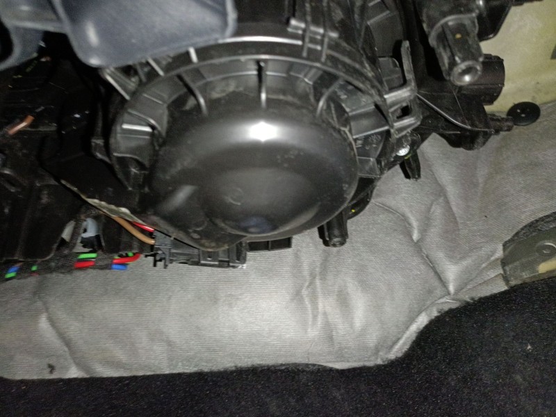 Recambio de ventilador calefaccion para volkswagen t-cross (c11, d31) 1.0 tsi referencia OEM IAM 2Q1819021A  