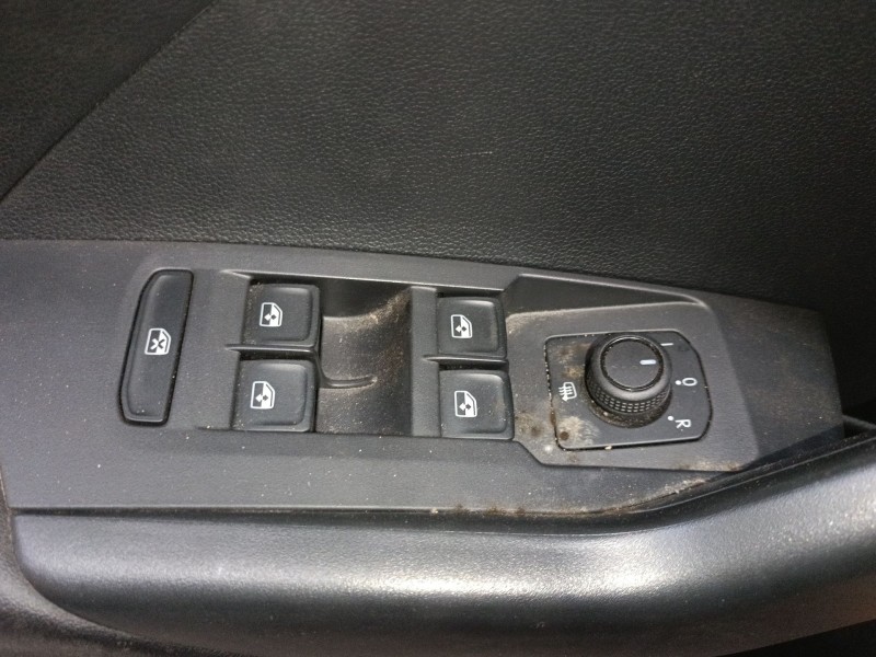 Recambio de mando elevalunas delantero izquierdo para volkswagen t-cross (c11, d31) 1.0 tsi referencia OEM IAM   