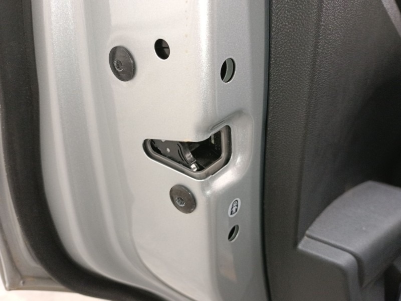 Recambio de cerradura puerta trasera izquierda para volkswagen t-cross (c11, d31) 1.0 tsi referencia OEM IAM   