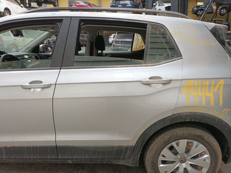 Recambio de puerta trasera izquierda para volkswagen t-cross (c11, d31) 1.0 tsi referencia OEM IAM   