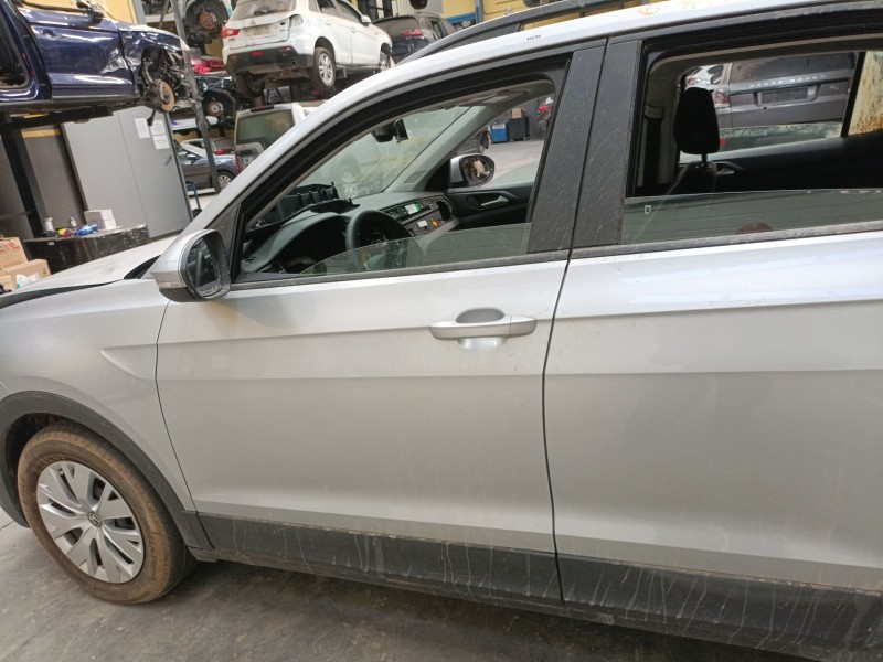 Recambio de puerta delantera izquierda para volkswagen t-cross (c11, d31) 1.0 tsi referencia OEM IAM   