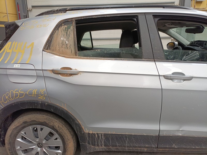 Recambio de puerta trasera derecha para volkswagen t-cross (c11, d31) 1.0 tsi referencia OEM IAM   