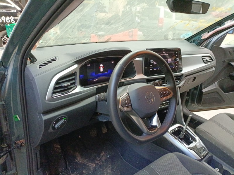 volkswagen t-roc (a11, d11) del año 2024