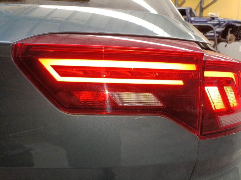 Recambio de piloto trasero derecho porton para volkswagen t-roc (a11, d11) 1.5 tsi referencia OEM IAM   