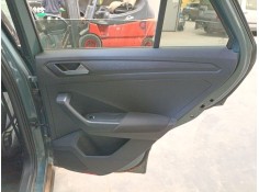 GUARNECIDO PUERTA TRASERA DERECHA 