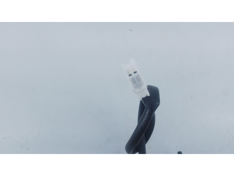 Recambio de luz central de freno para hyundai kona (os, ose, osi) 1.0 t-gdi referencia OEM IAM   