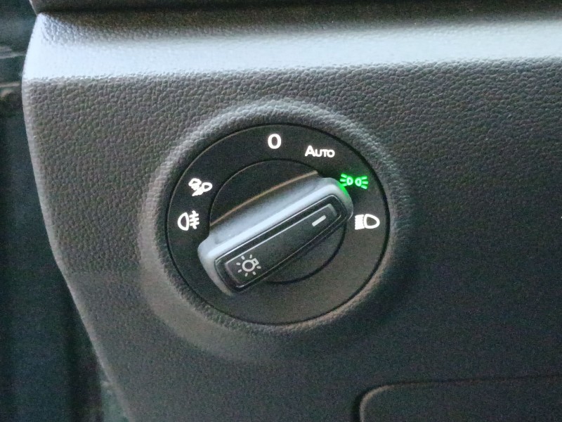 Recambio de mando luces para volkswagen t-roc (a11, d11) 1.5 tsi referencia OEM IAM   