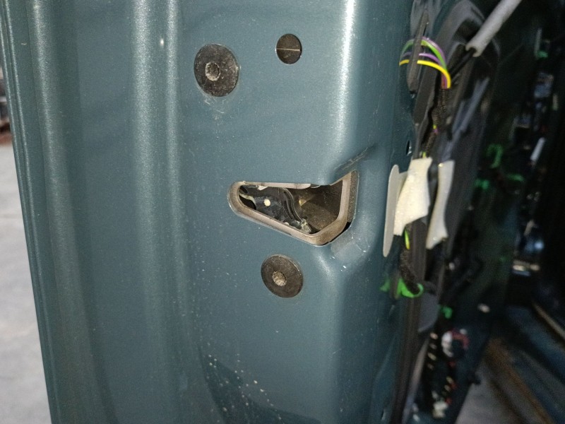 Recambio de cerradura puerta delantera izquierda para volkswagen t-roc (a11, d11) 1.5 tsi referencia OEM IAM   