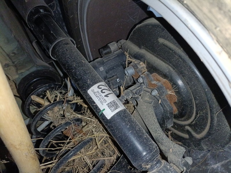 Recambio de amortiguador trasero derecho para volkswagen t-roc (a11, d11) 1.5 tsi referencia OEM IAM 5Q0512013KR  