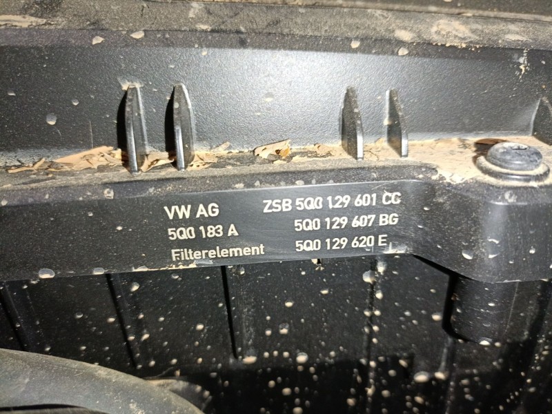 Recambio de filtro aire para volkswagen t-roc (a11, d11) 1.5 tsi referencia OEM IAM   