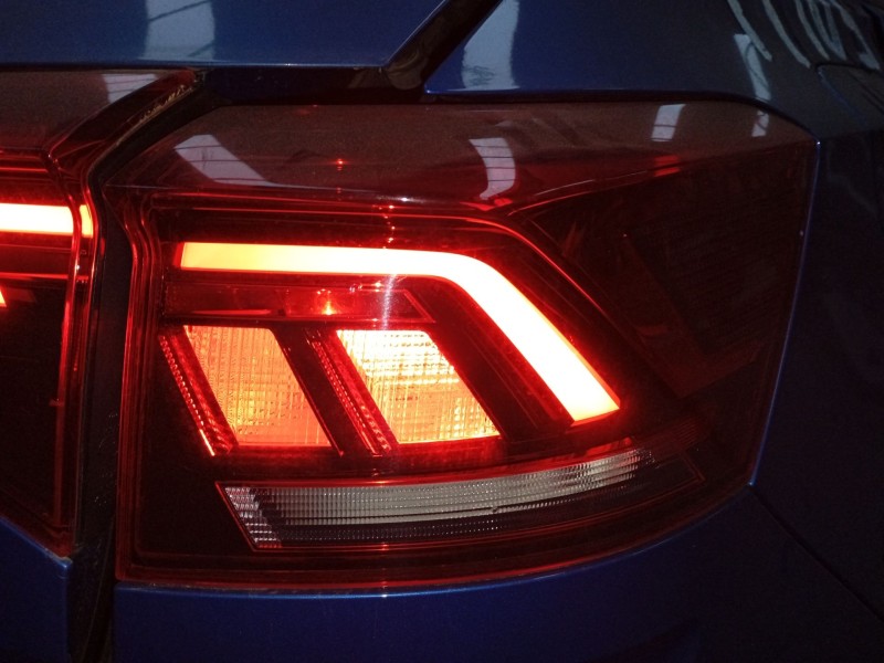 Recambio de piloto trasero derecho para volkswagen t-roc (a11, d11) 1.5 tsi referencia OEM IAM   