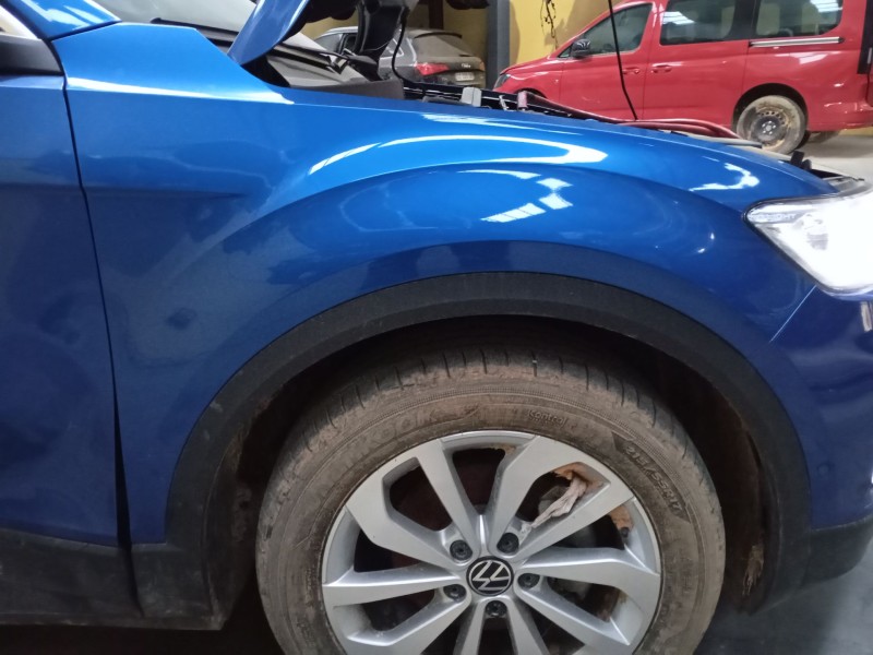 Recambio de aleta delantera derecha para volkswagen t-roc (a11, d11) 1.5 tsi referencia OEM IAM   