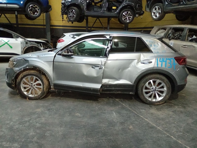 volkswagen t-roc (a11, d11) del año 2024