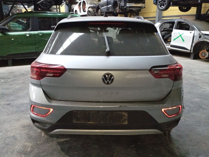 volkswagen t-roc (a11, d11) del año 2024