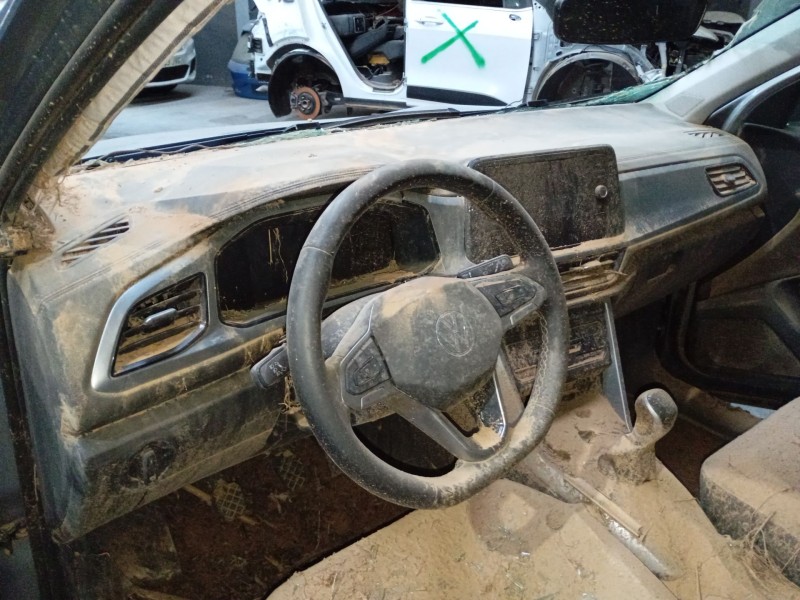 volkswagen t-roc (a11, d11) del año 2024