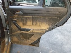 GUARNECIDO PUERTA TRASERA DERECHA 