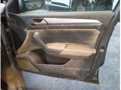 GUARNECIDO PUERTA DELANTERA DERECHA 