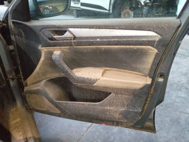 Recambio de guarnecido puerta delantera derecha para volkswagen t-roc (a11, d11) 1.0 tsi referencia OEM IAM   