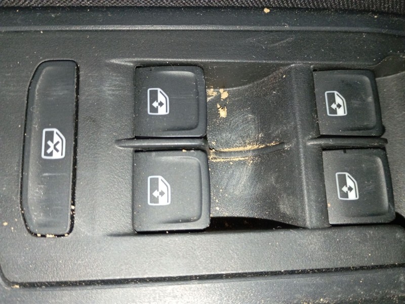 Recambio de mando elevalunas delantero izquierdo para volkswagen t-roc (a11, d11) 1.5 tsi referencia OEM IAM   