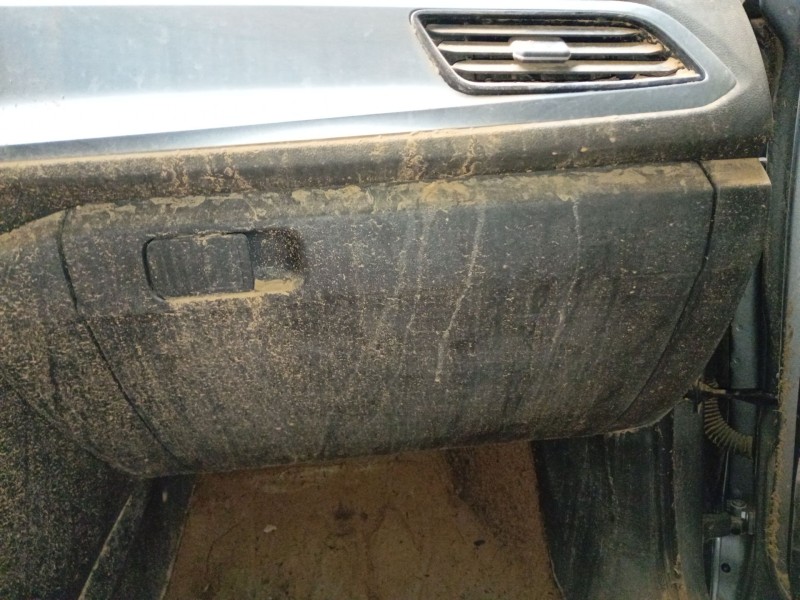 Recambio de guantera para volkswagen t-roc (a11, d11) 1.0 tsi referencia OEM IAM   