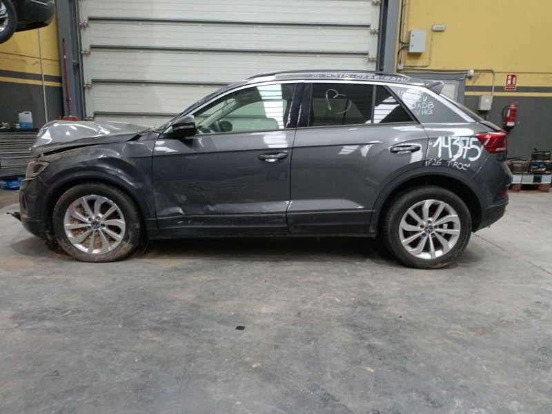 volkswagen t-roc (a11, d11) del año 2024