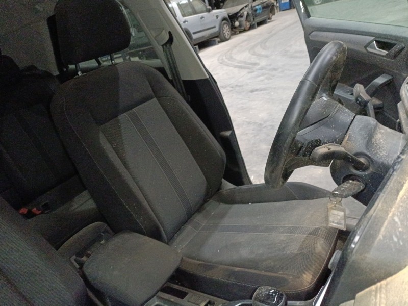 volkswagen t-roc (a11, d11) del año 2024