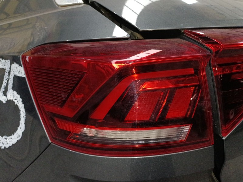 Recambio de piloto trasero izquierdo para volkswagen t-roc (a11, d11) 1.5 tsi referencia OEM IAM   