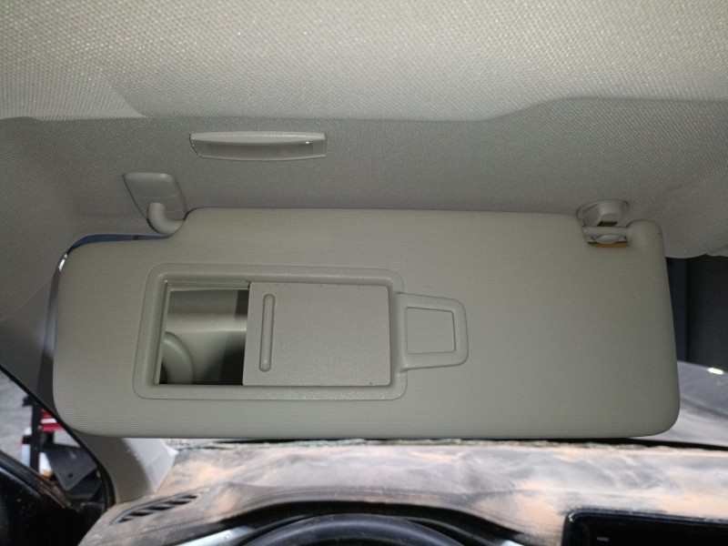 Recambio de parasol izquierdo para volkswagen t-roc (a11, d11) 1.5 tsi referencia OEM IAM   