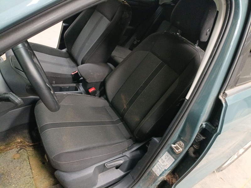 volkswagen t-roc (a11, d11) del año 2024