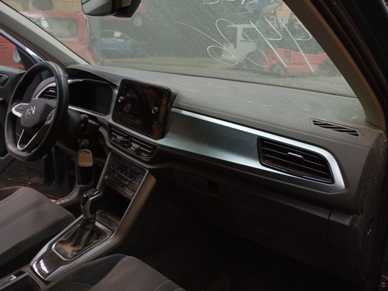 volkswagen t-roc (a11, d11) del año 2024